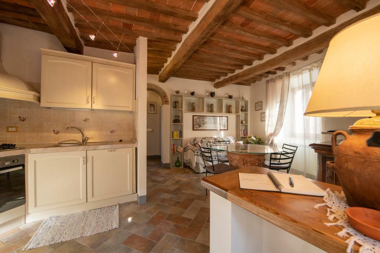 Ferienwohnung La Casina Di Pia Montieri Exterior foto