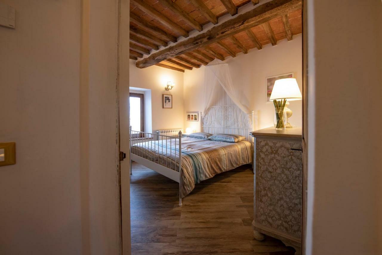 Ferienwohnung La Casina Di Pia Montieri Exterior foto