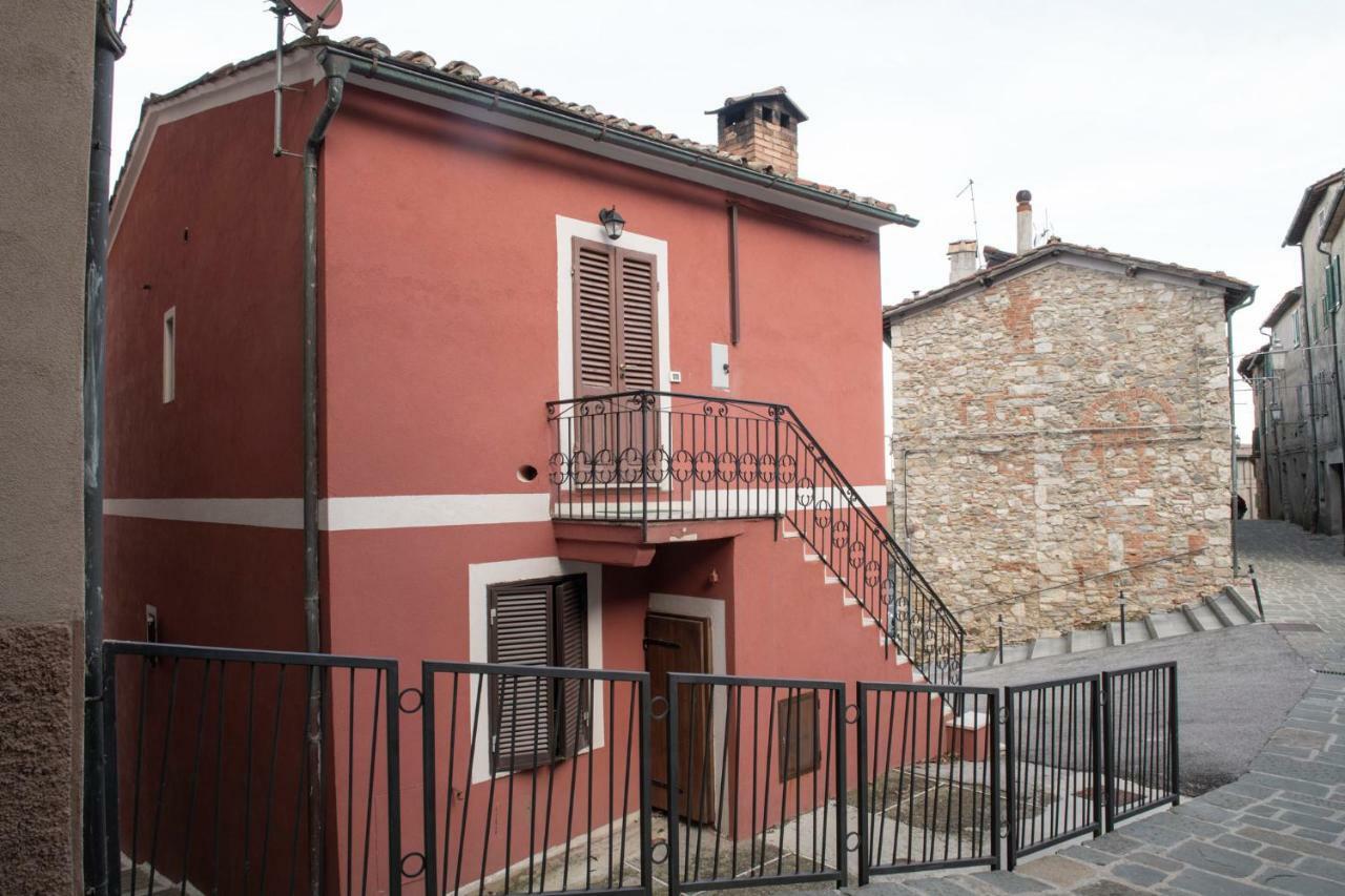 Ferienwohnung La Casina Di Pia Montieri Exterior foto